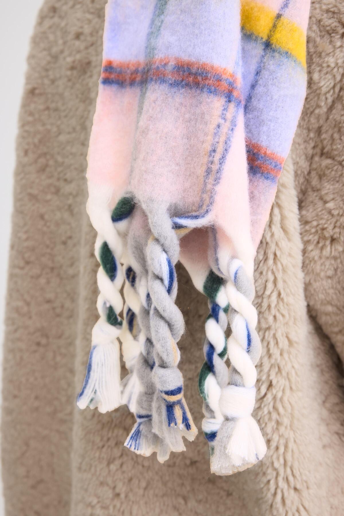 IaLinne Scarf