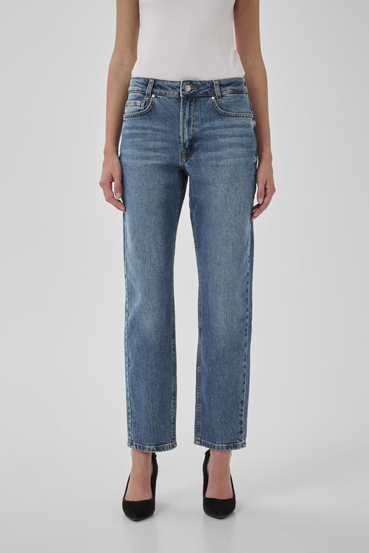 04 The Mommy 139 Jeans