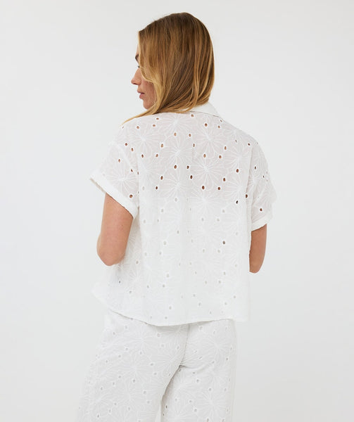 09221 Flower Embroidery Shirt