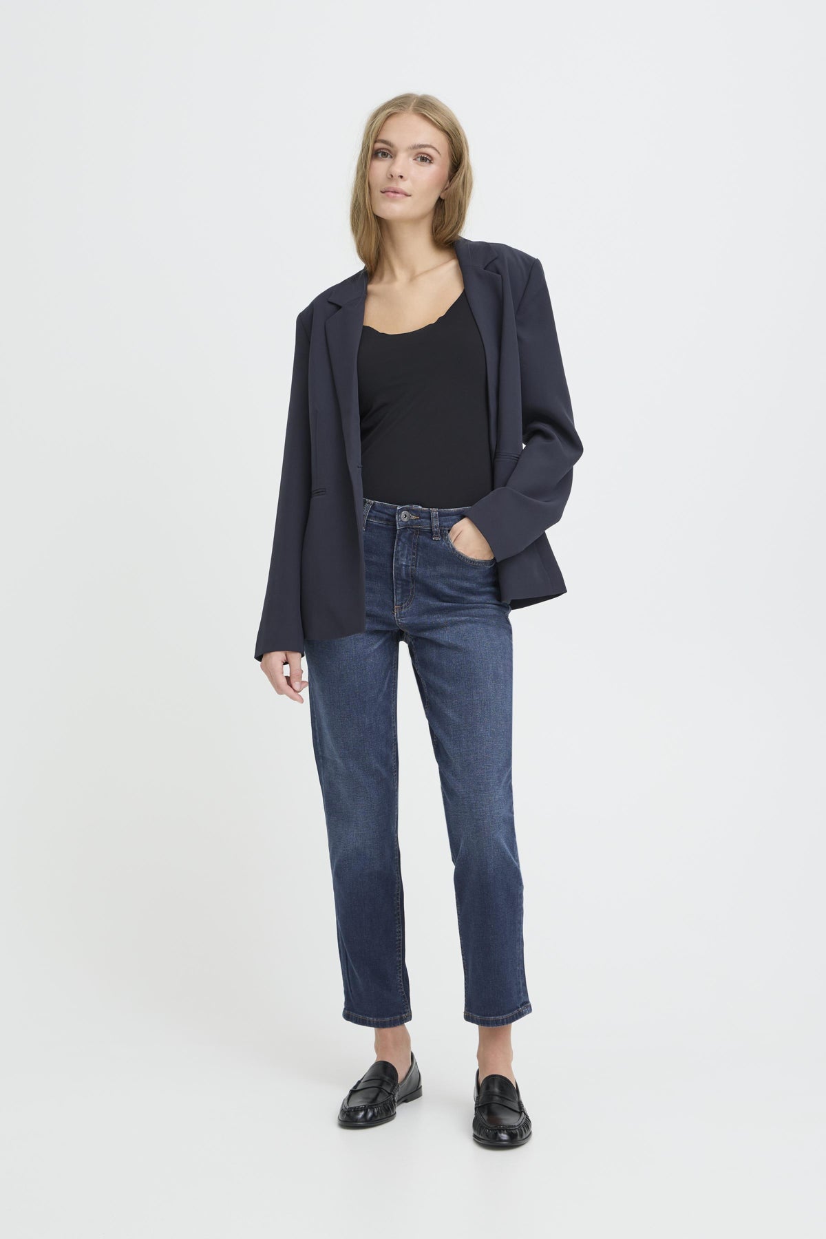 IhTwiggy Raven in Dark Blue