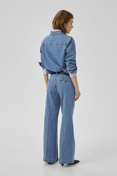 30 The Lara 115 Jeans in Medium Blue Wash