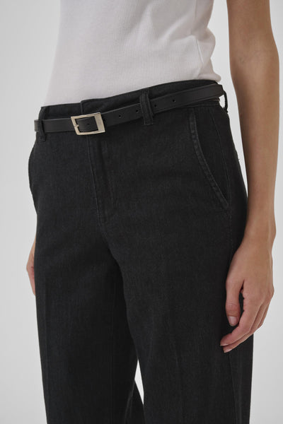 30 The Lara 115 Pant in Black Wash