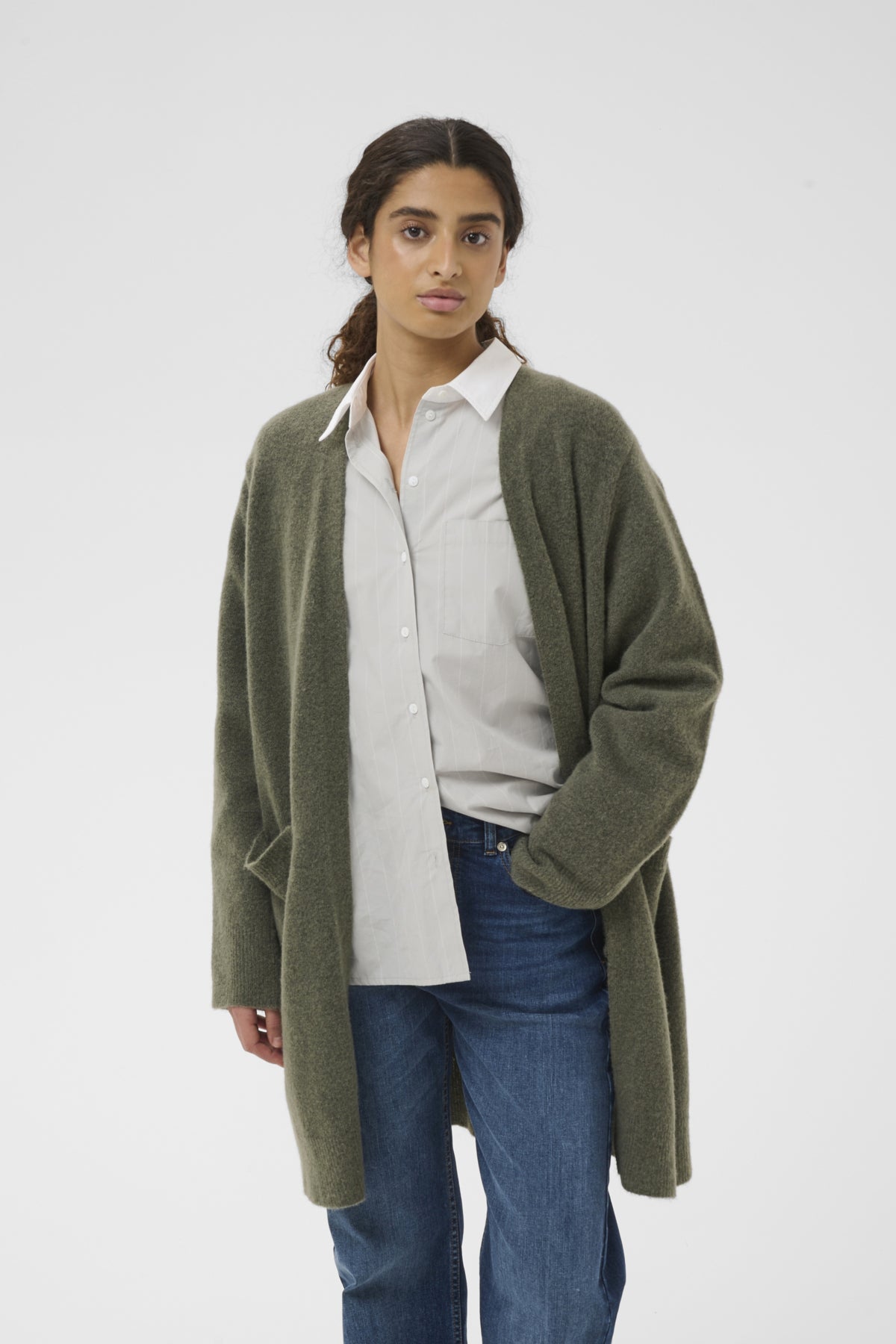 GuniIW Cardigan in Mulled Basil