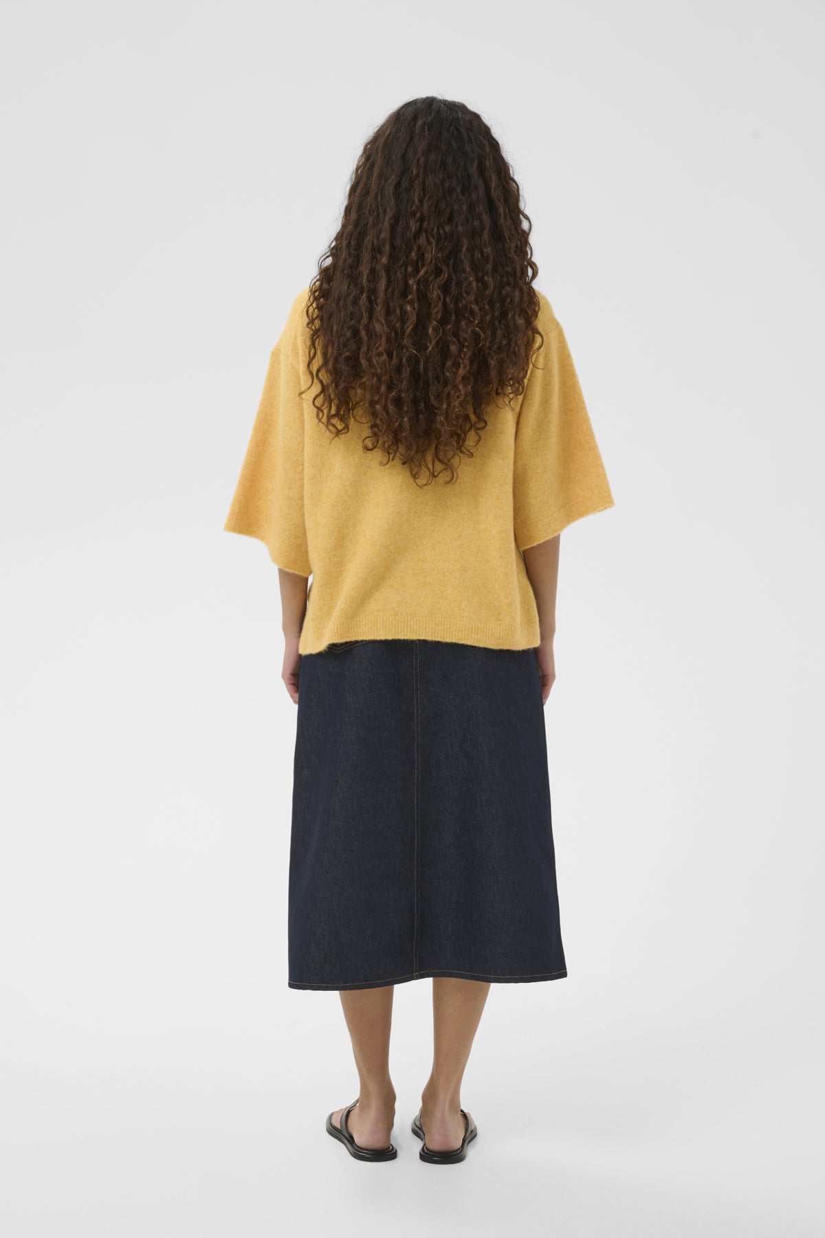 GuniIW Knit Tee - Colour Options