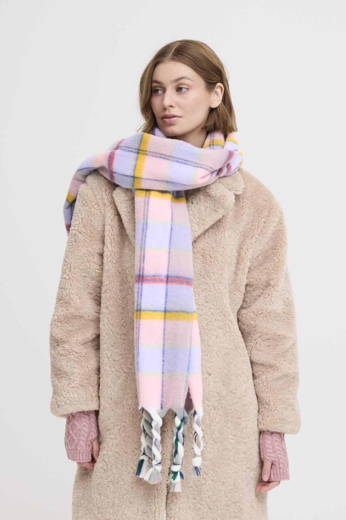 IaLinne Scarf