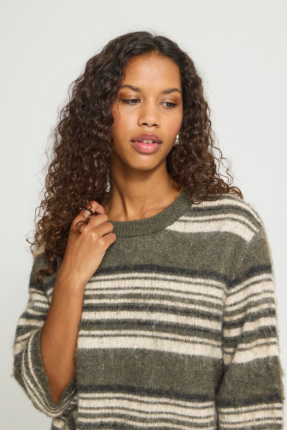 IhAllo Short Sleeve Pullover - Colour Options