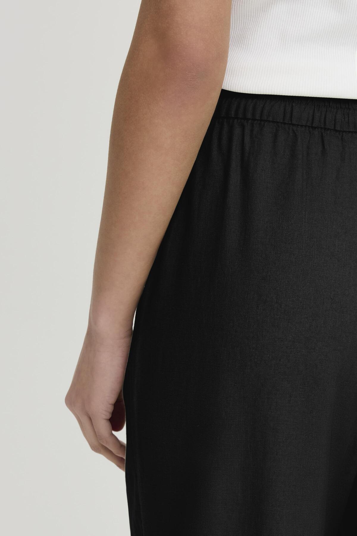 IhLinno Barrel Pants - Colour Options