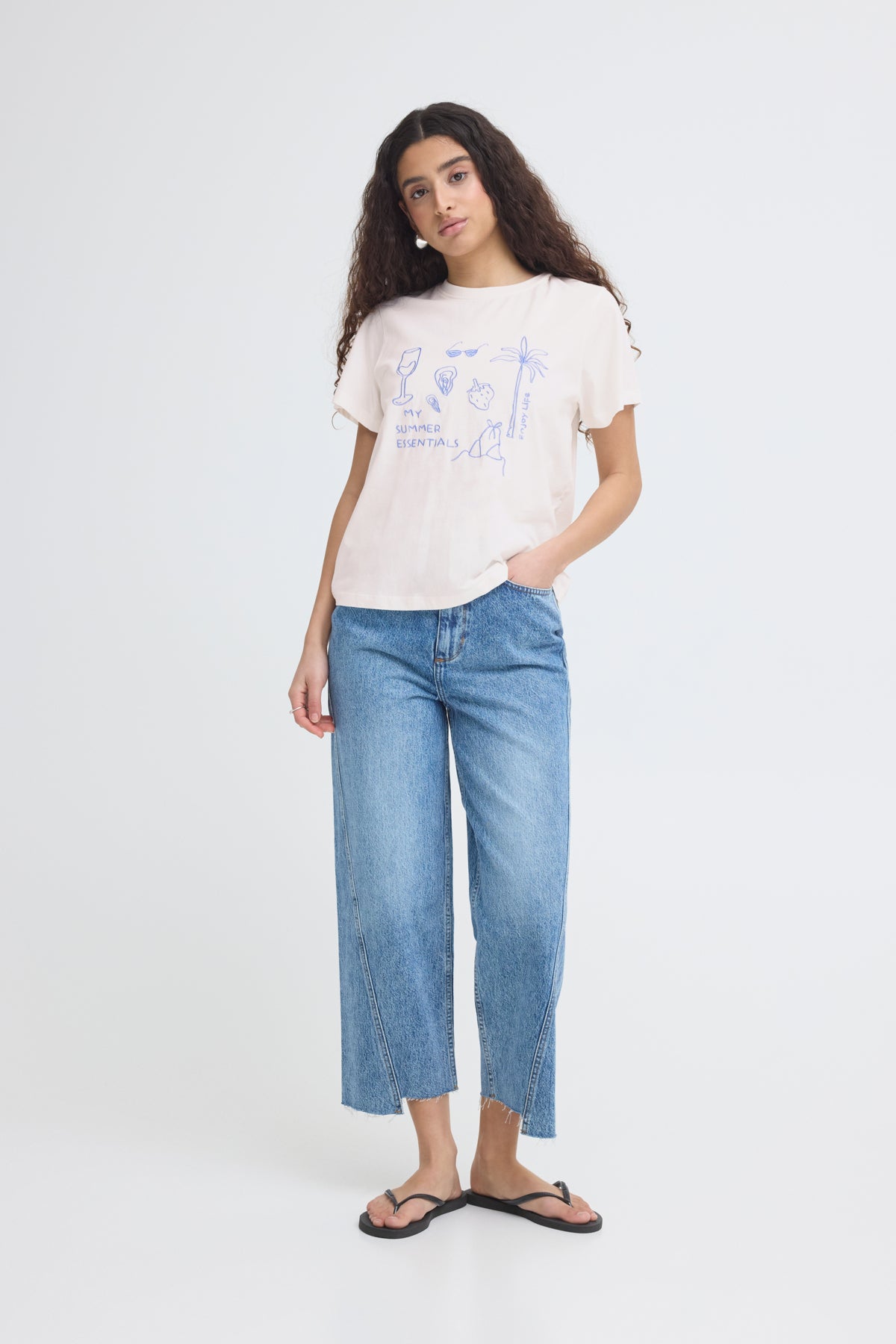 IhNovola T-Shirt