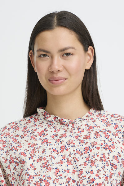 IhQwina Shirt in Teaberry