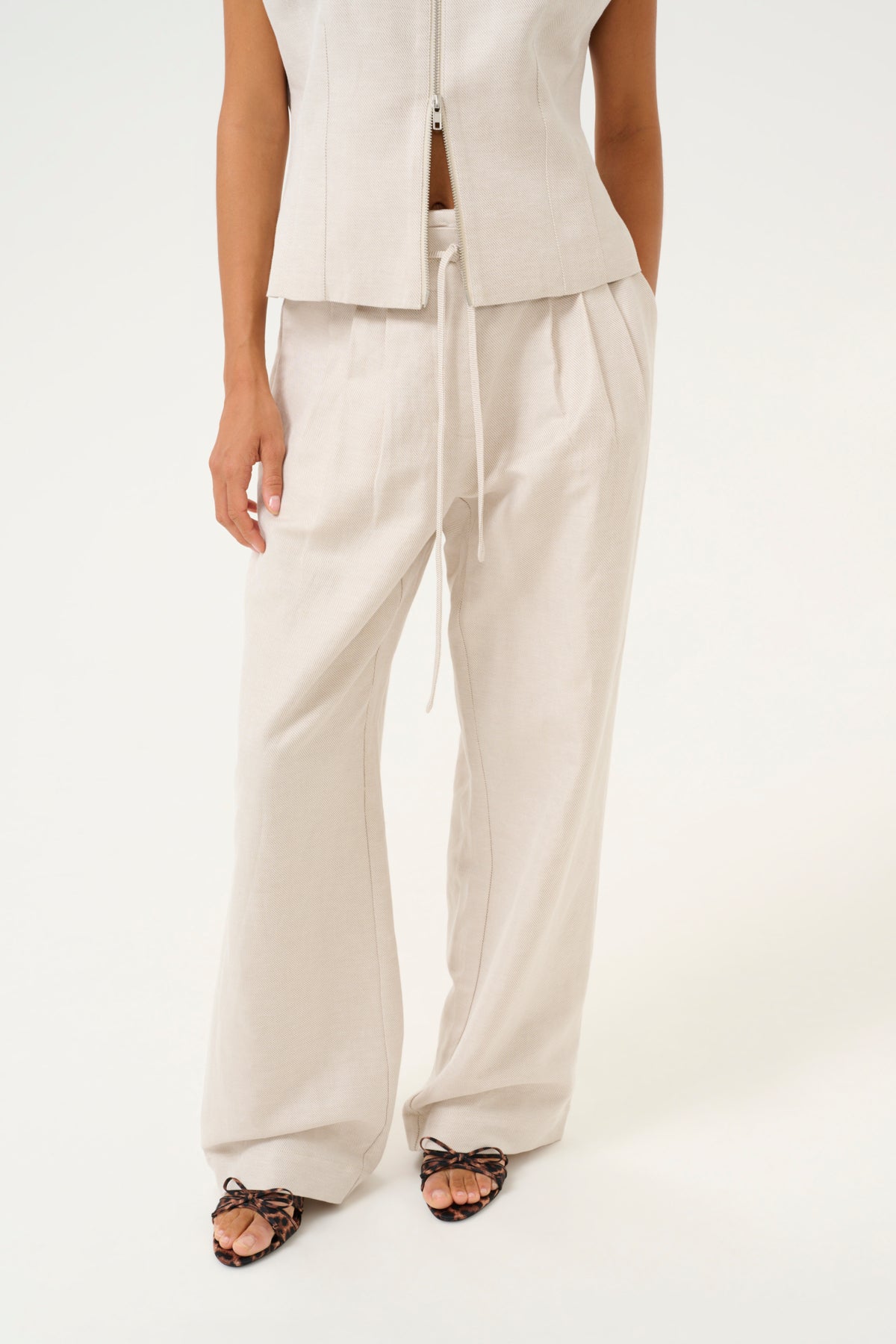 KBVia Ro Pants