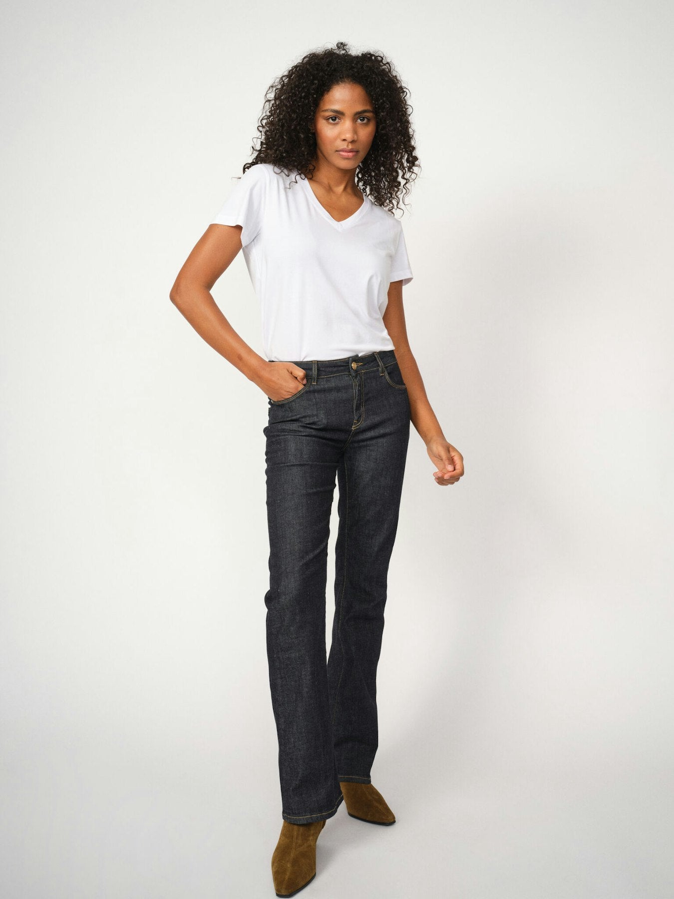 MMDala v-neck Basic Tee