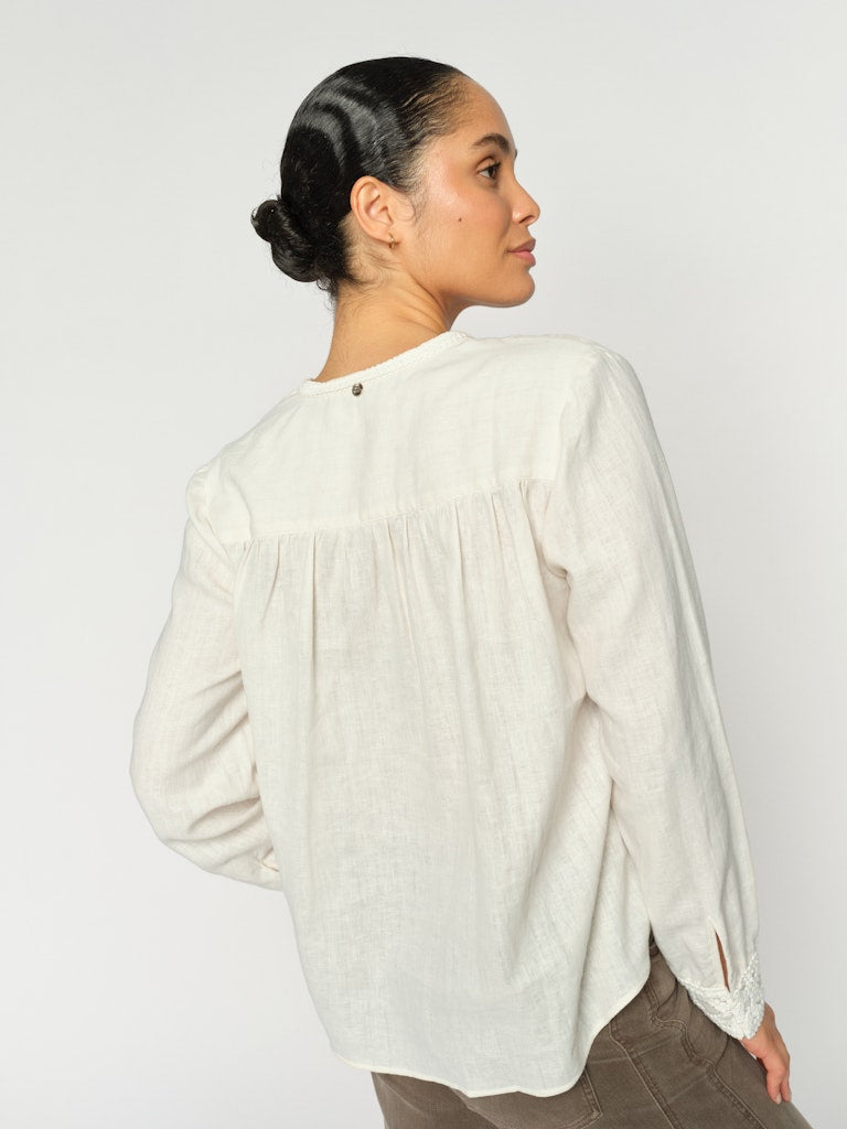 MMEvanda Is Blouse