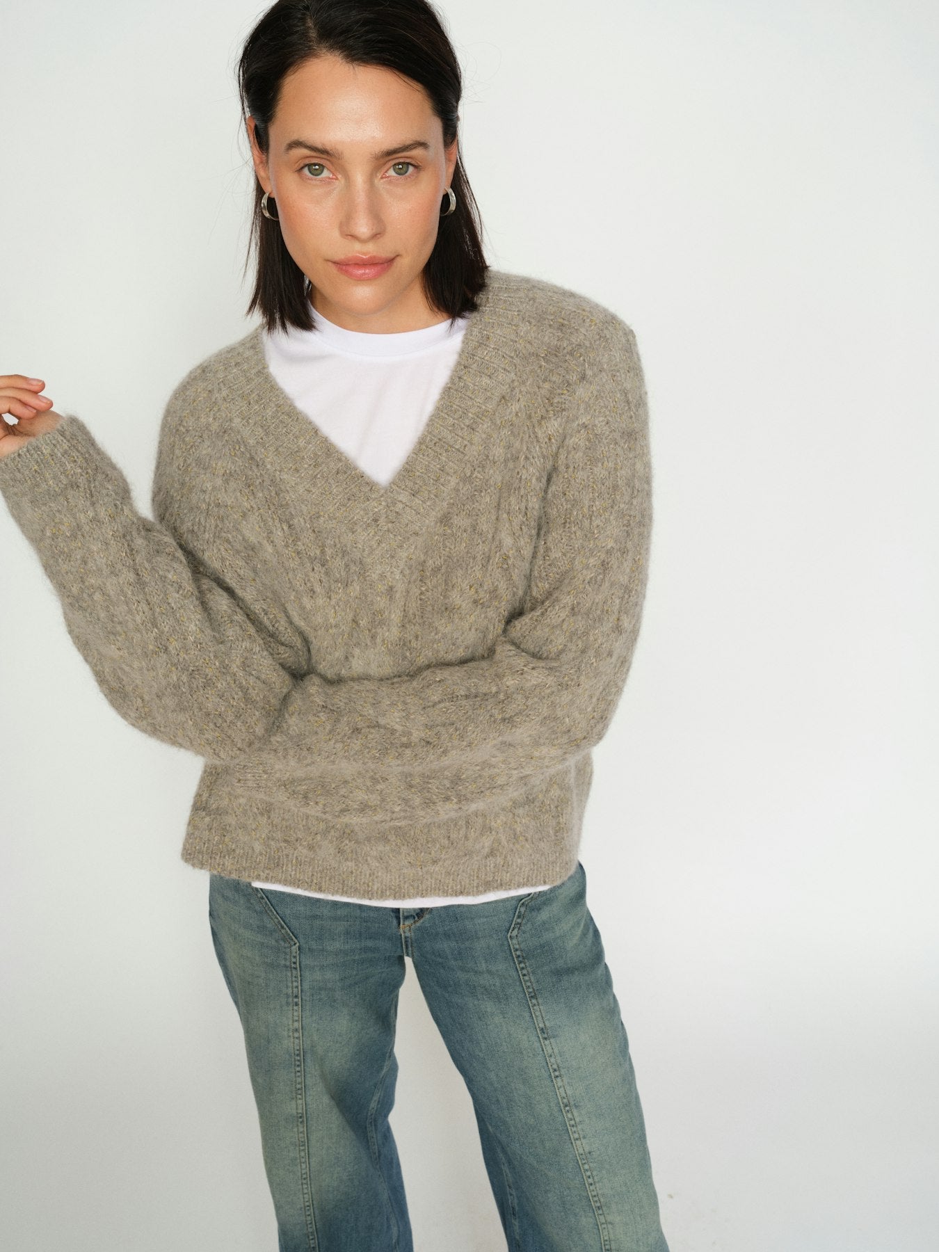 MMUnnur Hale V-Neck Knit