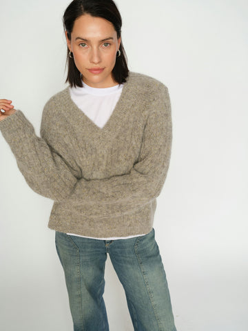 MMUnnur Hale V-Neck Knit