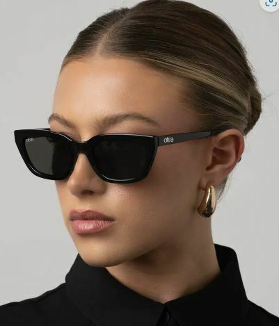 Nove - Black
