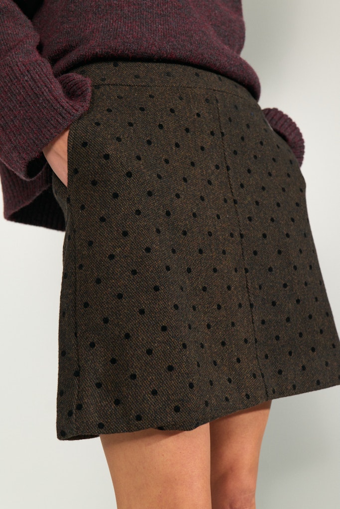 NuAmia Skirt