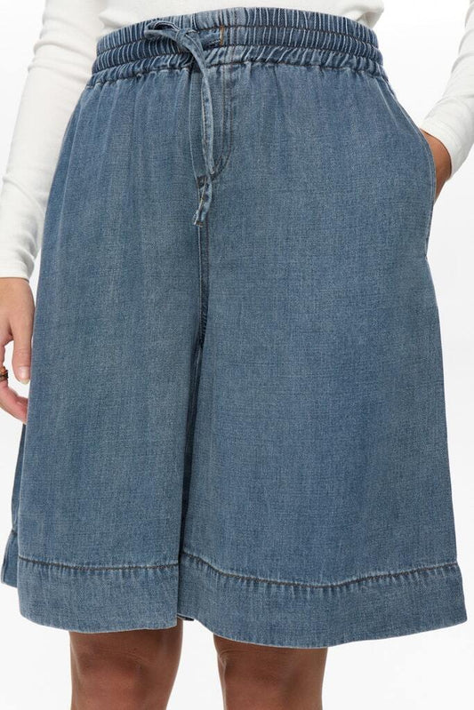 NuElida Shorts