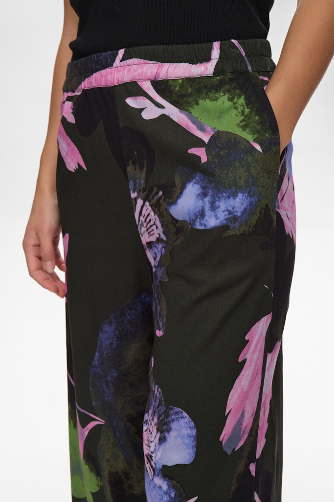 NuFeya Pants