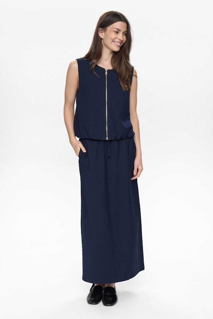 NuJulia Vest
