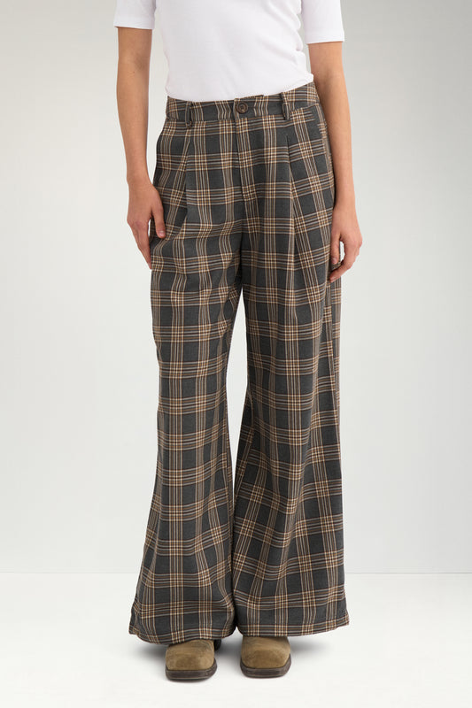 NuKamala Trousers