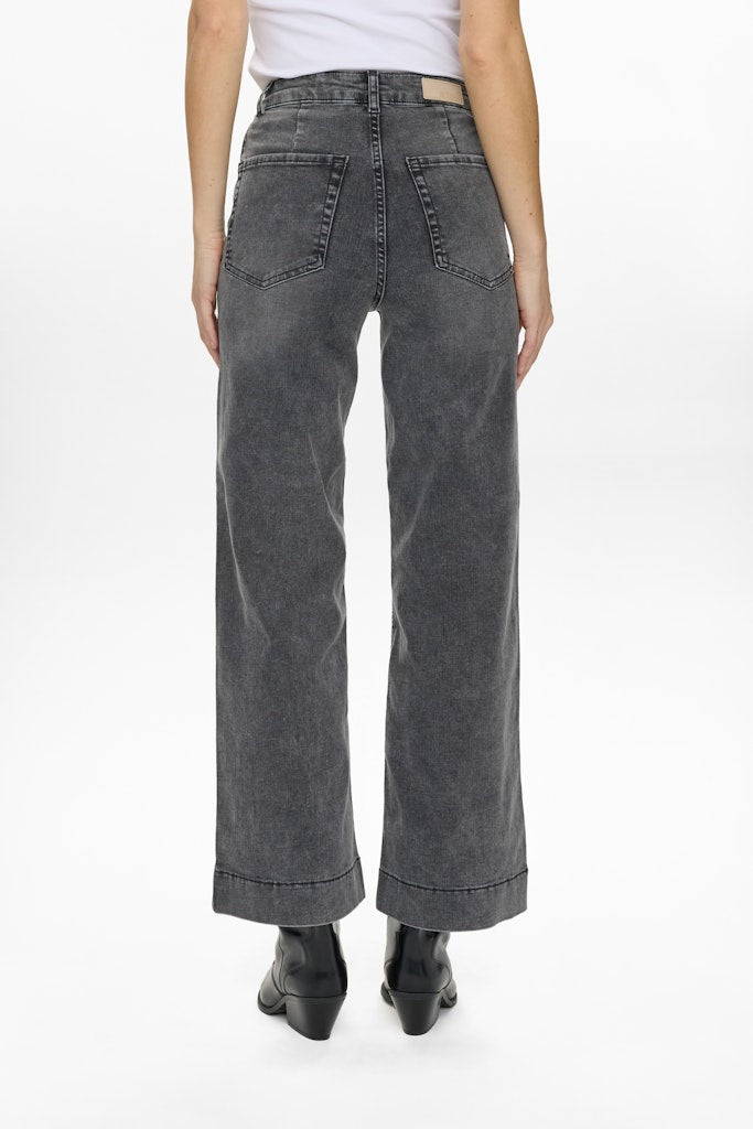 NuParis HR Wide Leg Jeans in Black Washed Denim