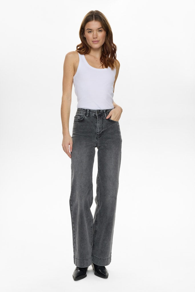 NuParis HR Wide Leg Jeans in Black Washed Denim