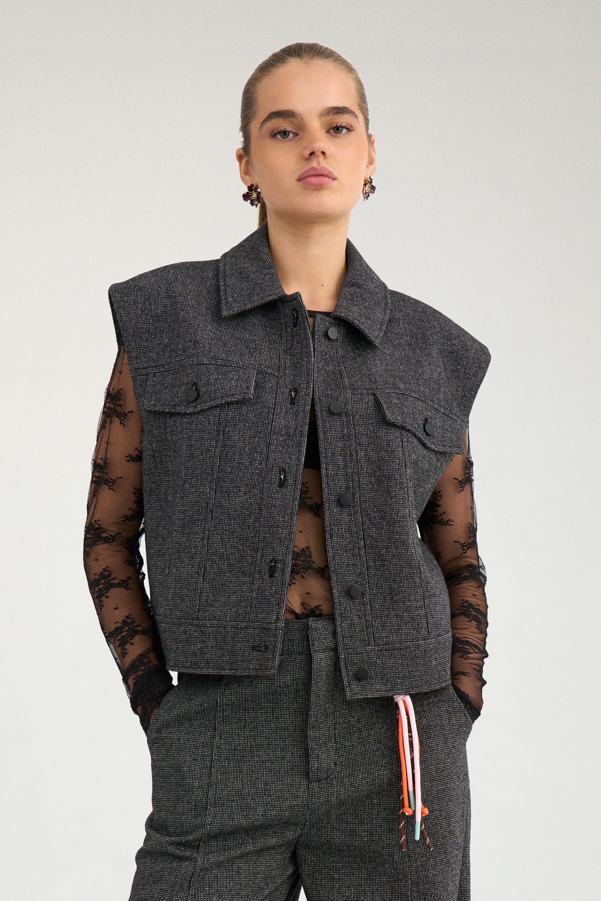 NuRoki Vest
