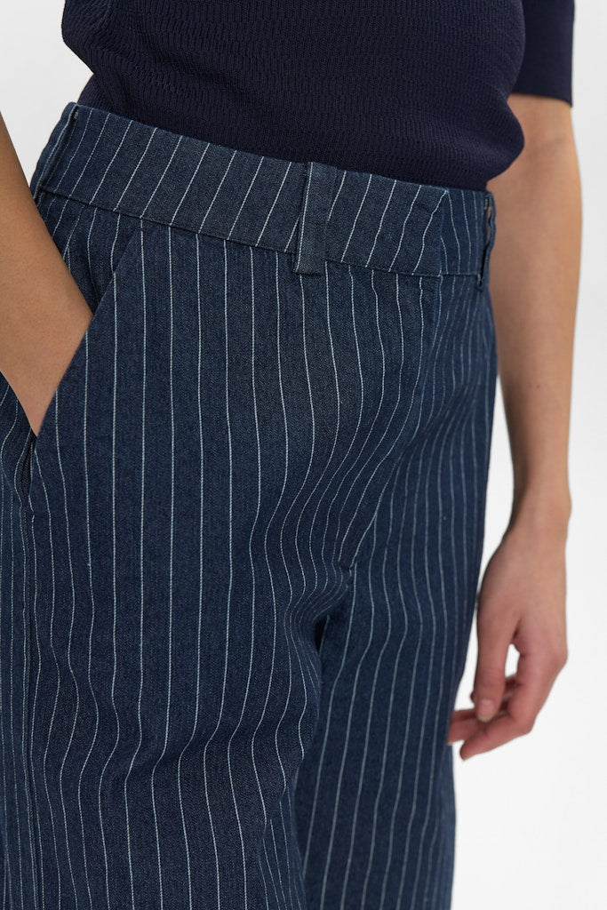 NuVibeke Shorts