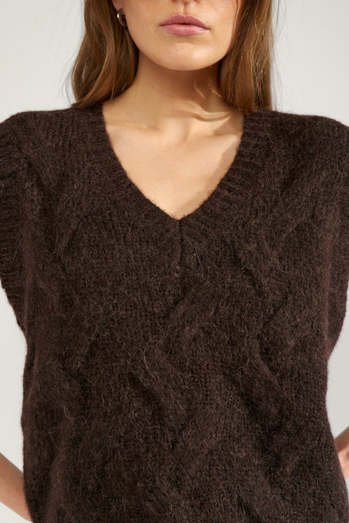 NuAlmas Knitted Vest - GRS