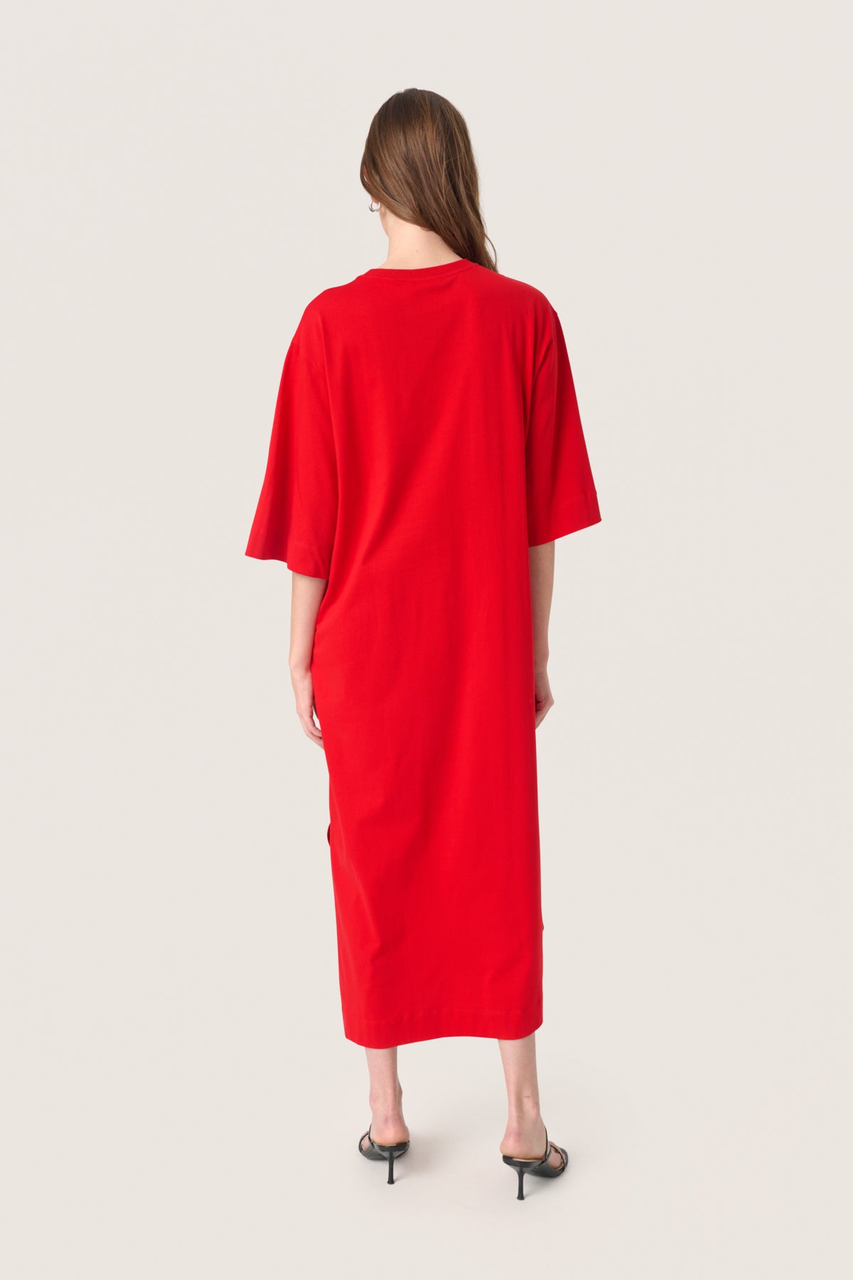 SLAeve Knot Dress