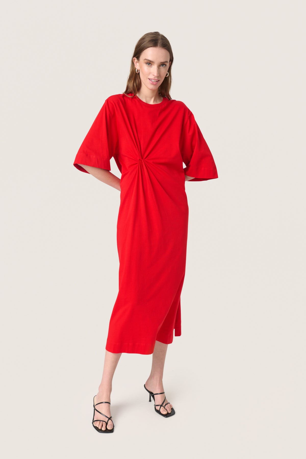 SLAeve Knot Dress