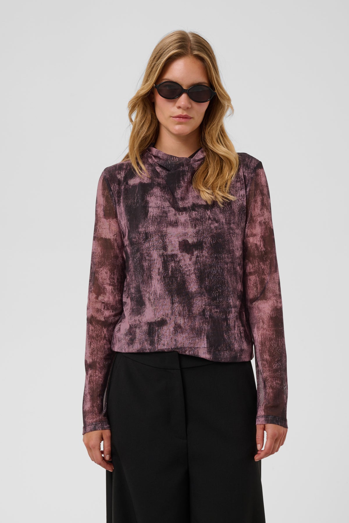 SLAldora Nalu Mockneck Tee
