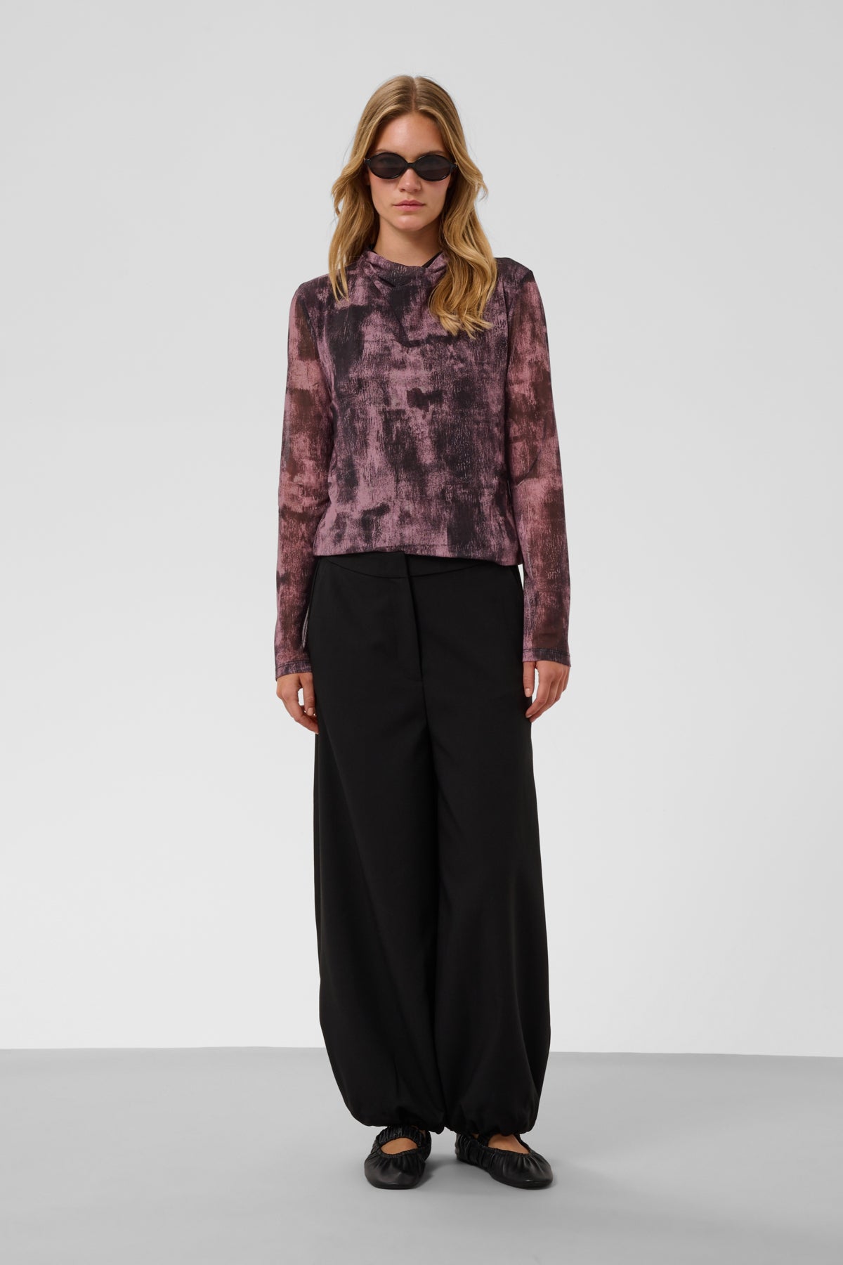 SLAldora Nalu Mockneck Tee