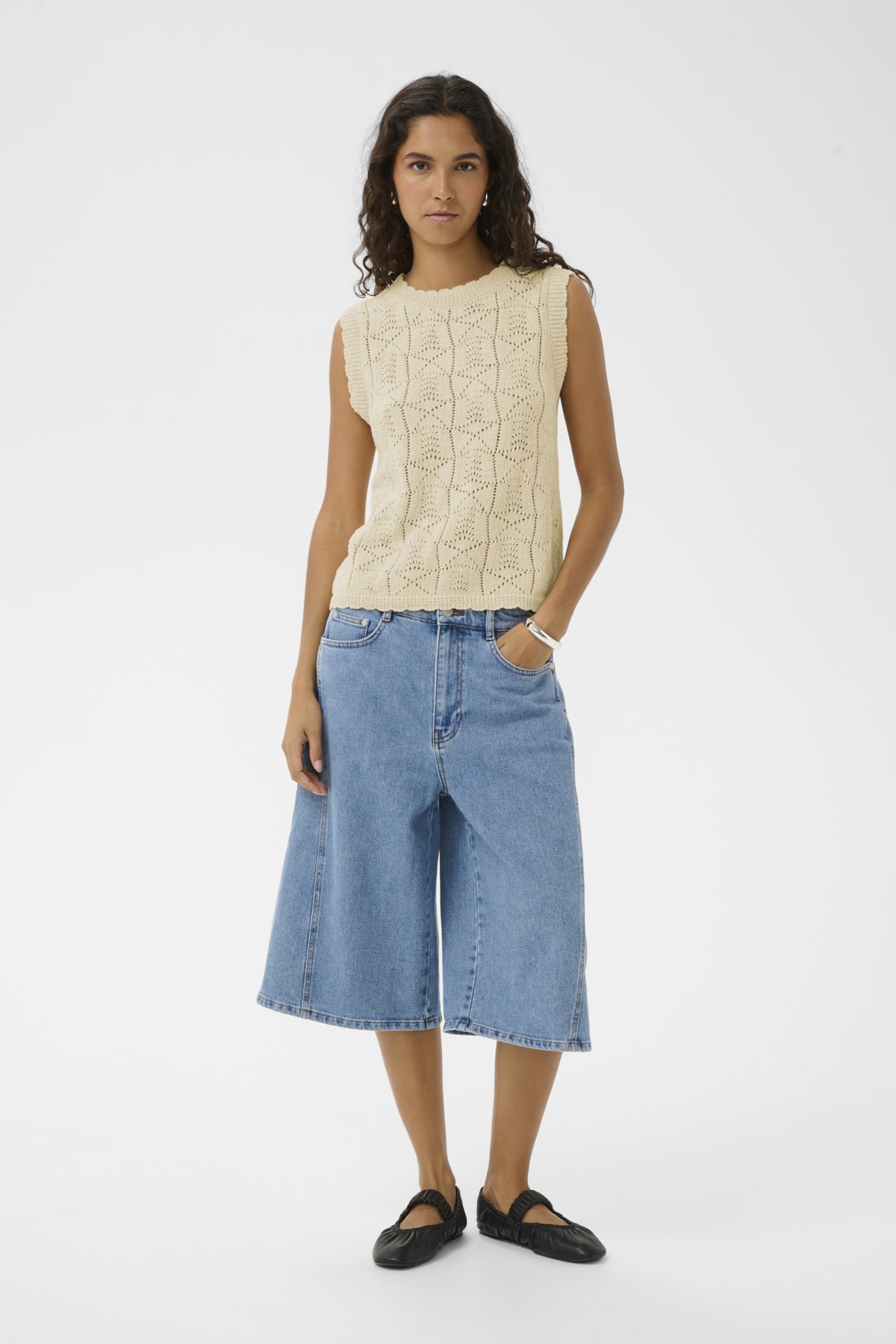 SLFlores Top