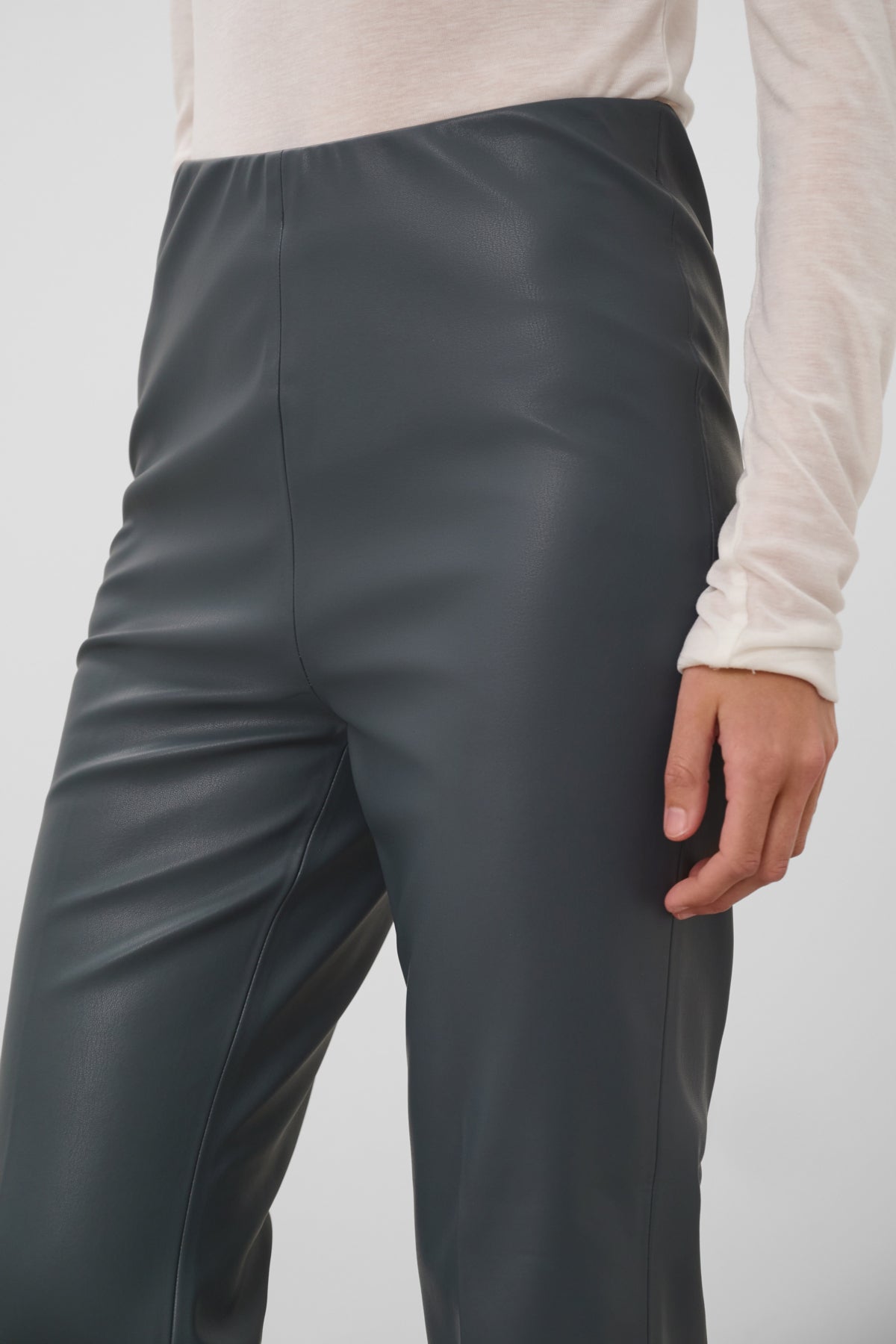 SLKaylee PU Kickflare Pants in Turbulence