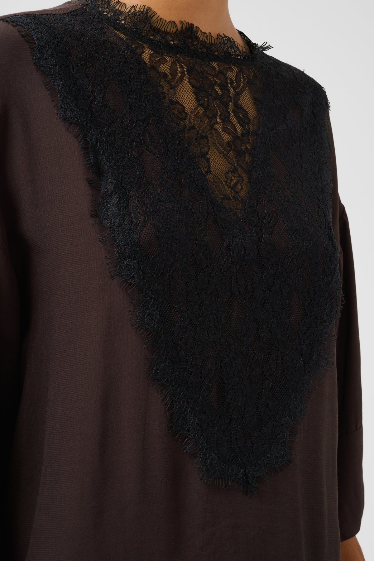 SLLantana Blouse with Lace Insert