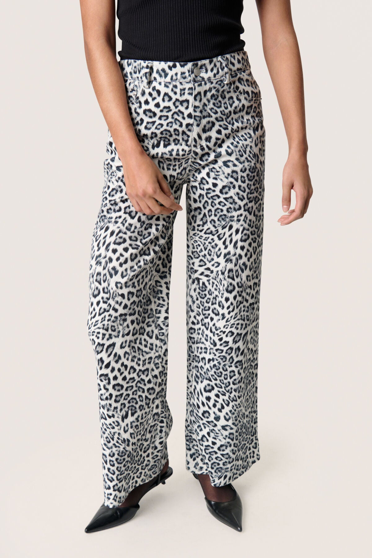 SLSandja Vanesa Pants in Grey Leopard Print