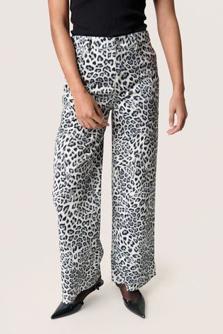 SLSandja Vanesa Pants in Grey Leopard Print