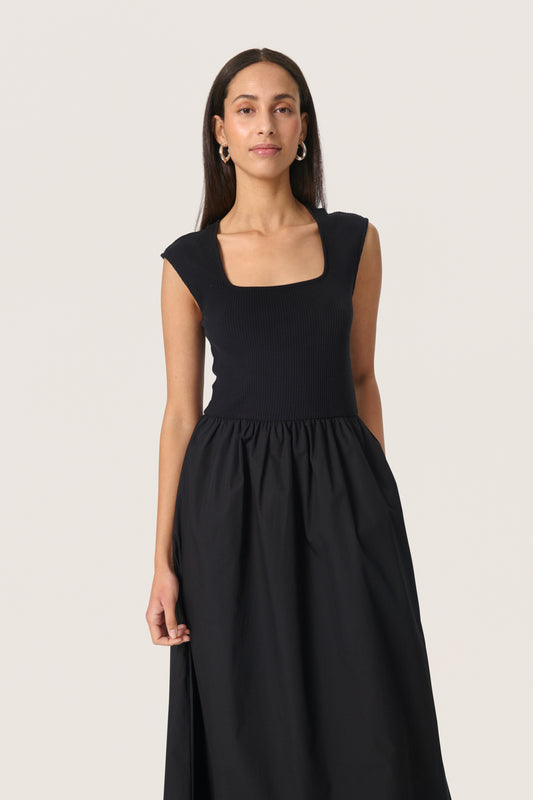SLSimone Phoebe Dress in Black