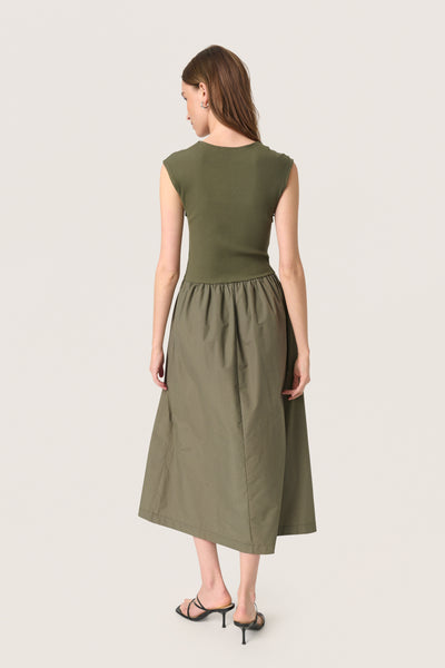 SLSimone Phoebe Dress in Grape Leaf