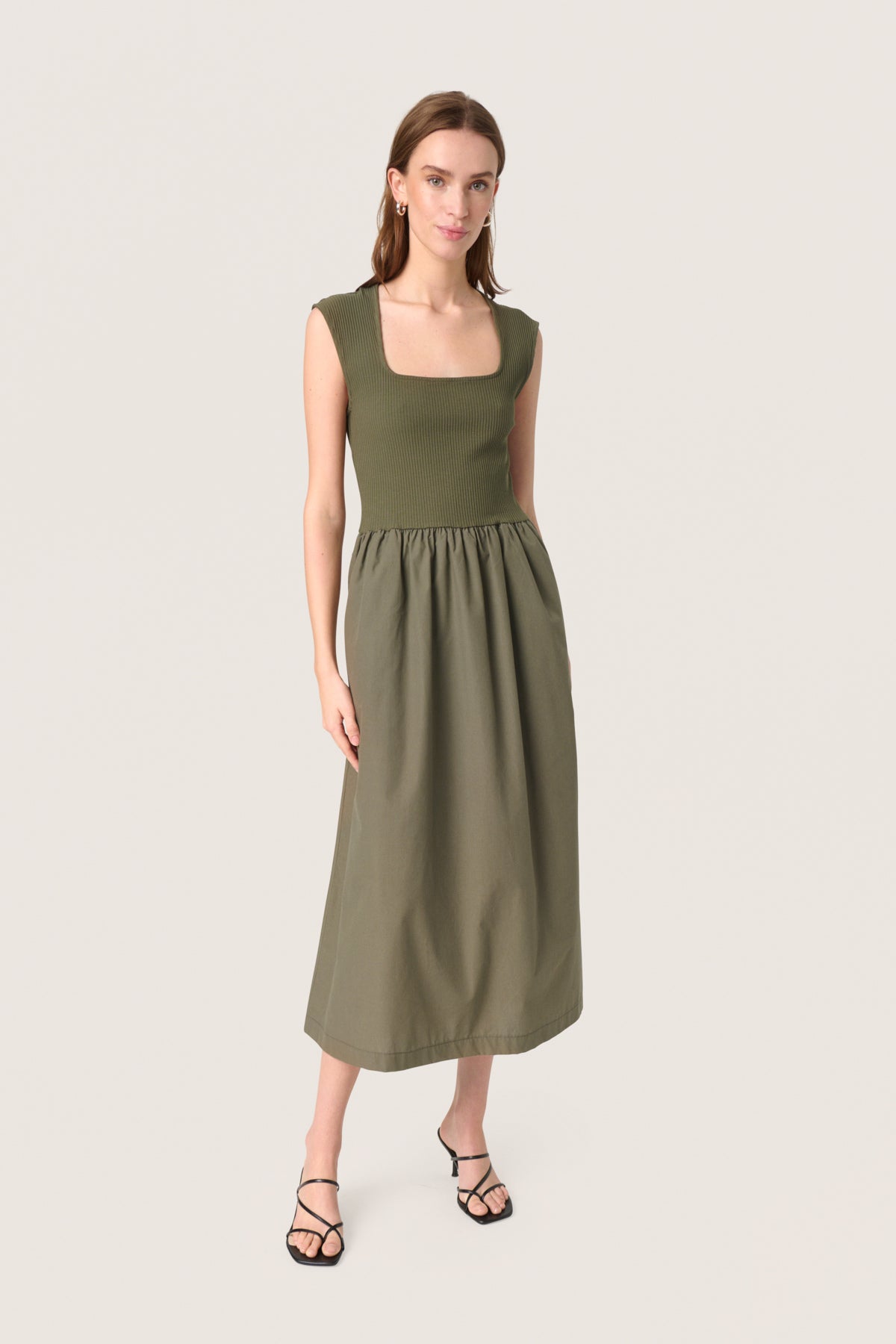 SLSimone Phoebe Dress in Grape Leaf
