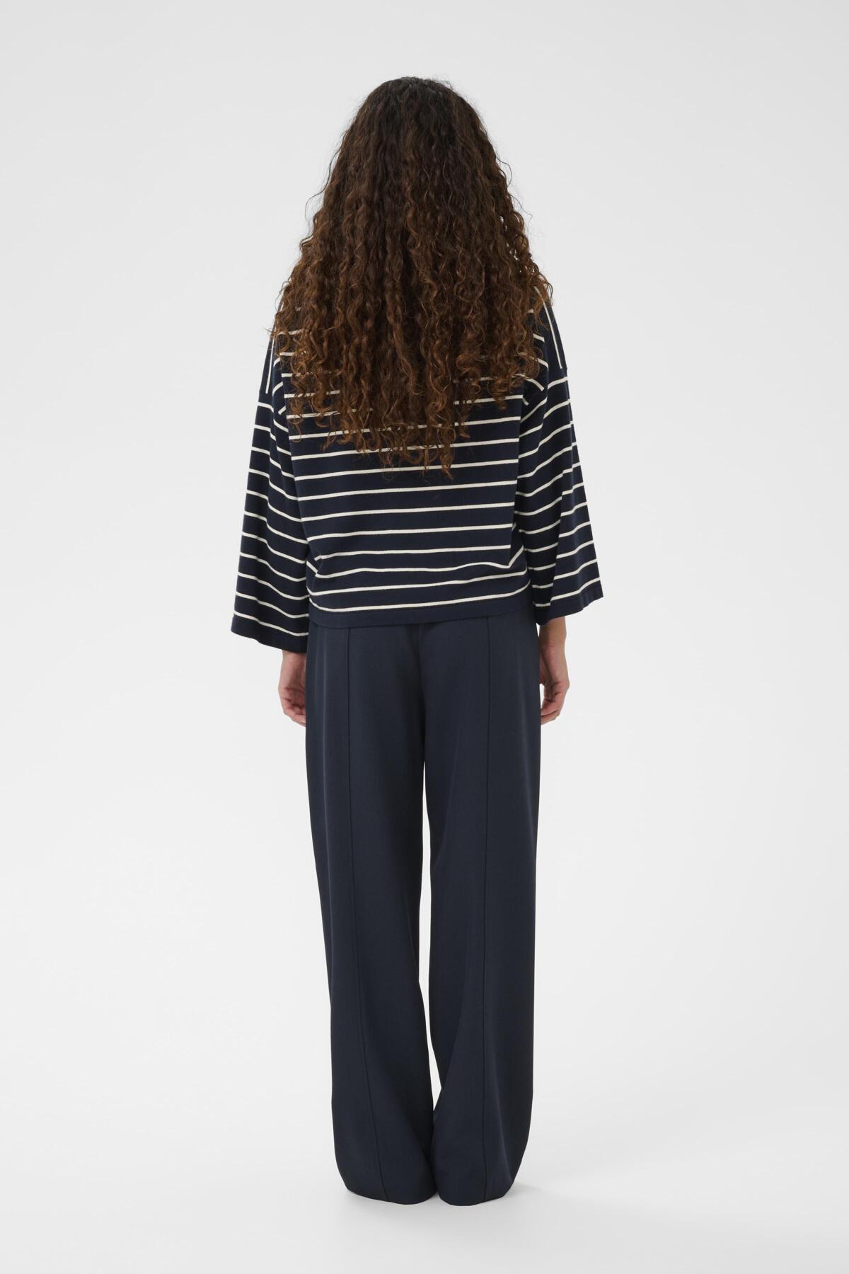 SLSpina Boxy Cropped Pullover - Colour Options
