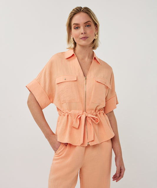 10038 Fine Crinkle Zipper Blouse