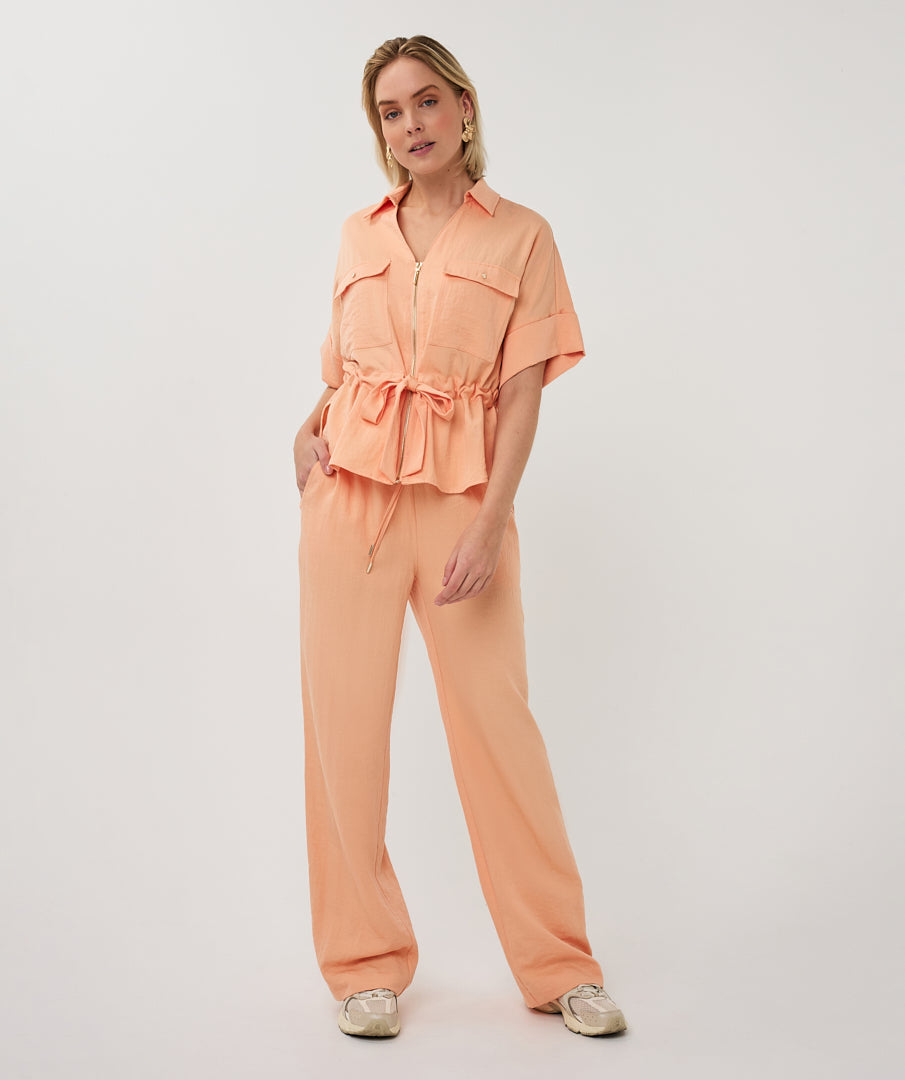 10038 Fine Crinkle Zipper Blouse