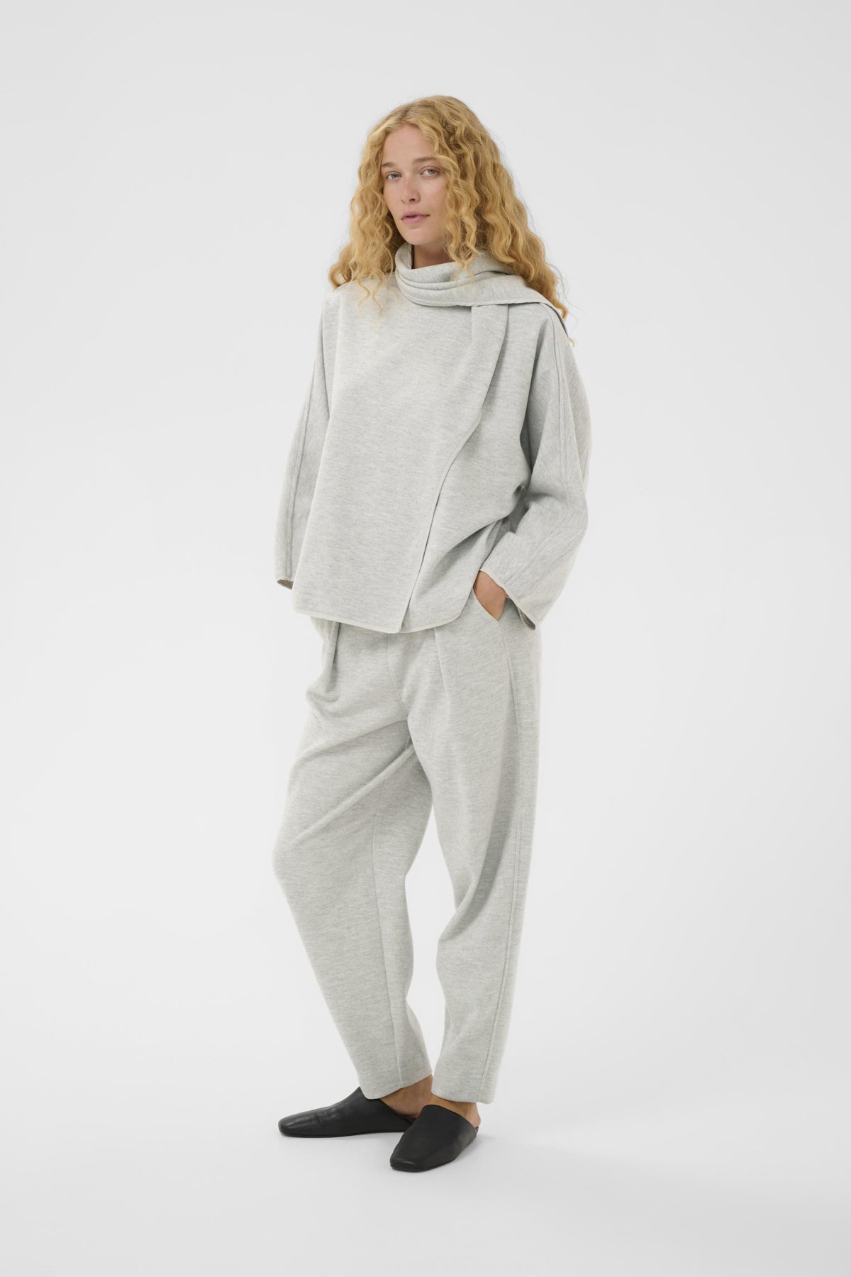 TwiggyIW Cape Jacket