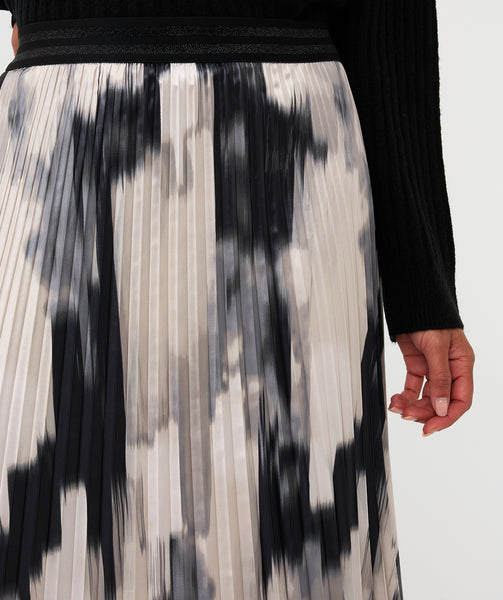 10713 Plisse Fade Skirt
