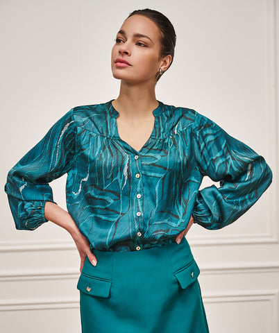 15700 Crystal Waves Blouse