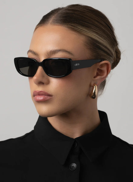 Backstreet Sunglasses in Black