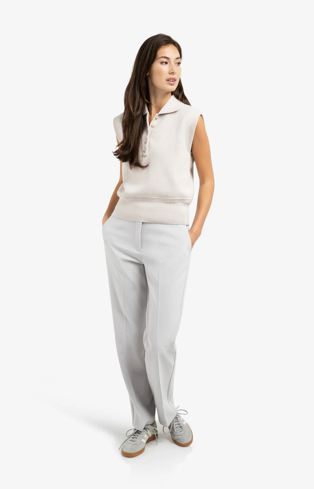 YAYA Sleeveless Sweater with Collar