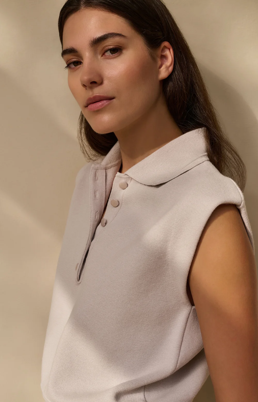 YAYA Sleeveless Sweater with Collar